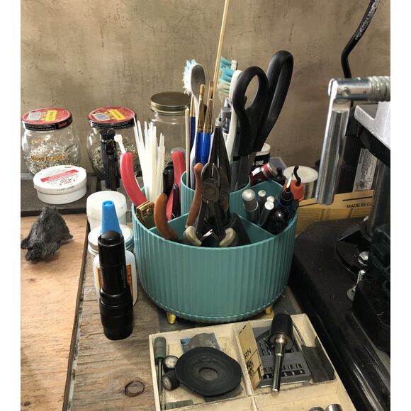 Diesisa 5 Slot Make up Brushes Blue Cup 360° Rotating Makeup Brush Holder - Picture 6 of 6